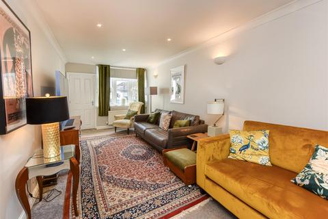 3 bedroom semi-detached house for sale, 13 The Square, Pattingham, Wolverhampton, WV6 7BZ