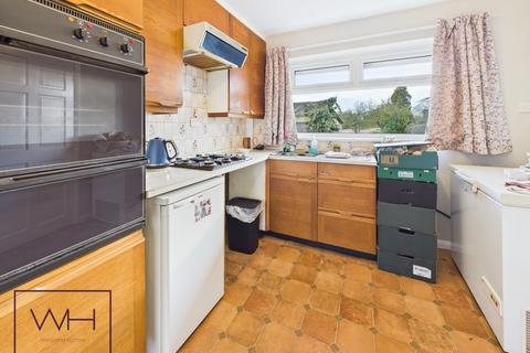 3 bedroom semi-detached house for sale, Walsham Drive, Doncaster DN5