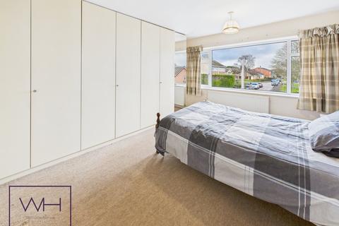 3 bedroom semi-detached house for sale, Walsham Drive, Doncaster DN5