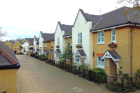 3 bedroom terraced house for sale, Dorchester Mews, St Margarets