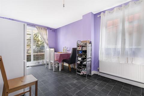 6 bedroom terraced house for sale, Denzil Road, Willesden