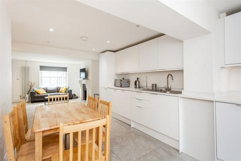 8 Cardigan Road, London, E3 5HU