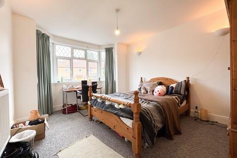 5 bedroom maisonette to rent, Stottbury Road, Bristol BS7