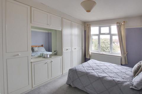 27 Brookside Way, Croydon, CR0 7RR