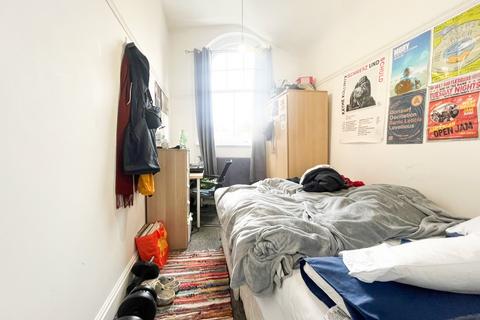 4 bedroom terraced house to rent, Hillgrove Street, Bristol BS2