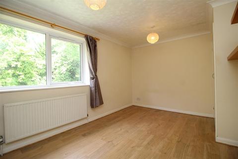 5 Juniper Crescent, Peterborough, PE3 9QY
