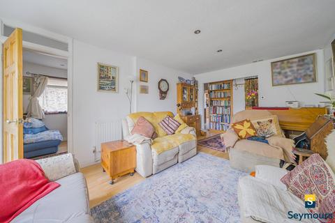 2 bedroom bungalow for sale, Weydown Close, Surrey GU2