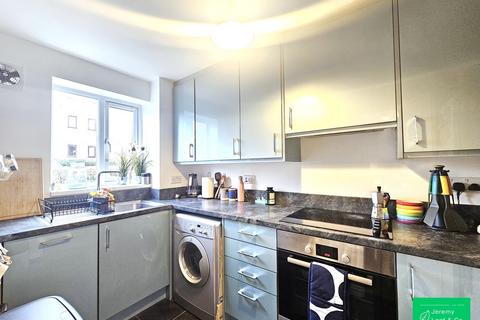 Flat 3, 7 Blackdown Close, London, N2 8JF