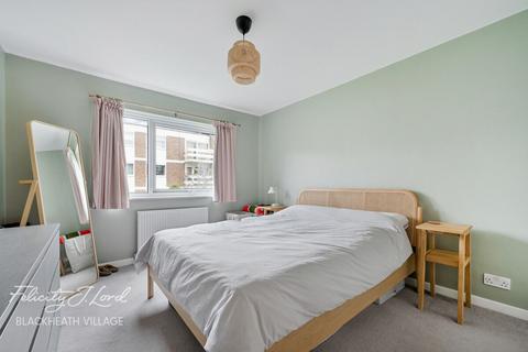 9 Greyladies Gardens, London, SE10 8AU
