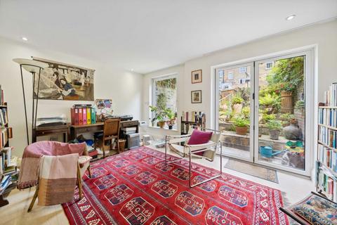 18a Rees Street, London, N1 7AR