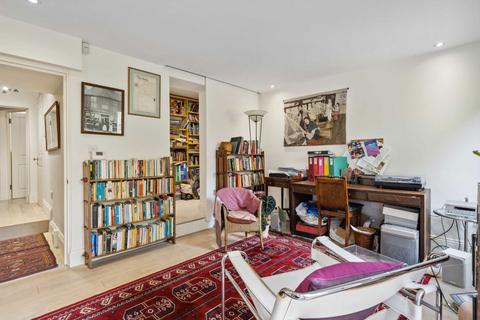 18a Rees Street, London, N1 7AR