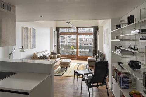 1 bedroom apartment for sale, Frobisher Crescent, Barbican, London, EC2Y