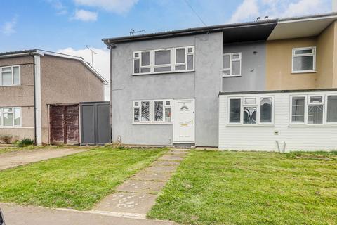 14 Denton Avenue, Westcliff-on-sea, SS0 0JX