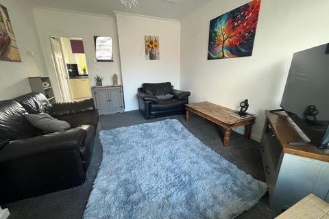 23 Corkland Close, Ashton-under-lyne, OL6 6SA