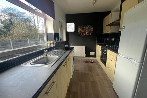 23 Corkland Close, Ashton-under-lyne, OL6 6SA