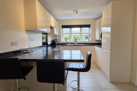 3 bedroom mews for sale, Hermitage Way, Lytham