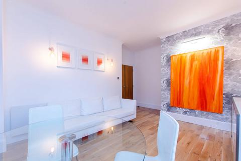 2 bedroom flat for sale, Forum Magnum Square, Waterloo, London, SE1