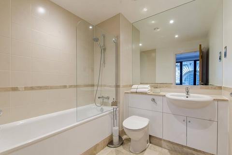 2 bedroom flat for sale, Forum Magnum Square, Waterloo, London, SE1