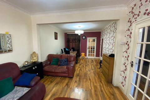 undefined, Ellison Garden, Southall, London, Middx, UB2