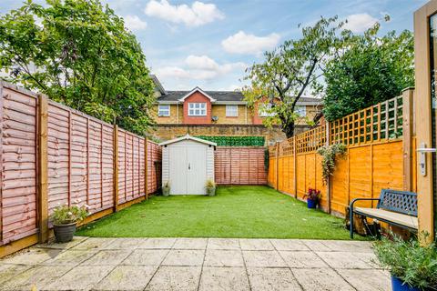 9 Mount Road, London, SW19 8ES