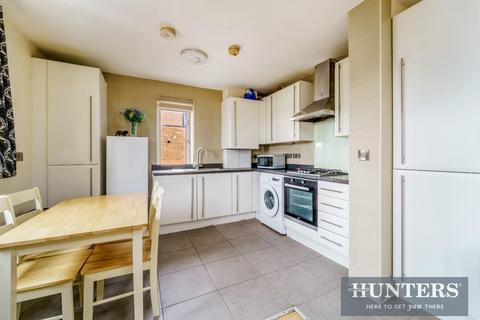 2 bedroom flat for sale, Inverness Road, Hounslow
