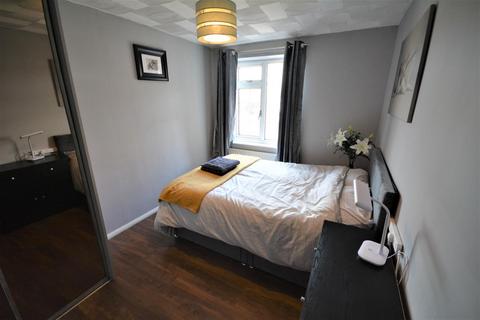 2 bedroom flat for sale, Rosemount Court, Bishop Auckland