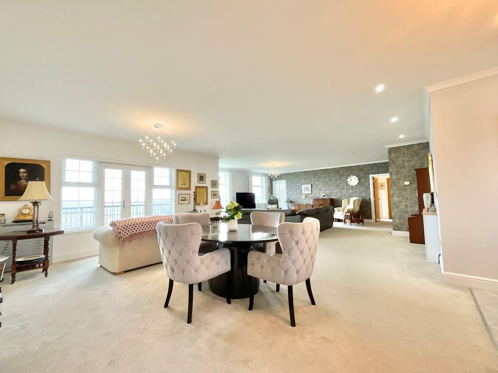 Apartment in Crewe - View 3