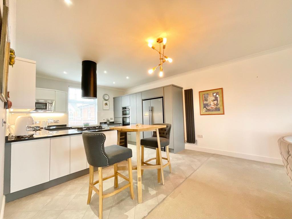 Apartment in Crewe - View 4