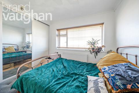 2 bedroom flat to rent, Fernhurst Crescent, Brighton, BN1