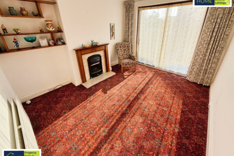 3 bedroom semi-detached house for sale, Ridgeway Road, Knighton, Leicester