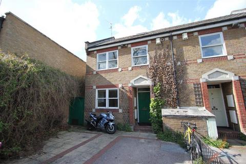 7 bedroom end of terrace house for sale, Louisa Gardens, London E1
