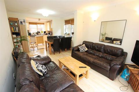 7 bedroom end of terrace house for sale, Louisa Gardens, London E1