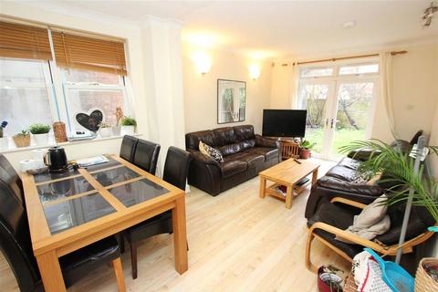 7 bedroom end of terrace house for sale, Louisa Gardens, London E1
