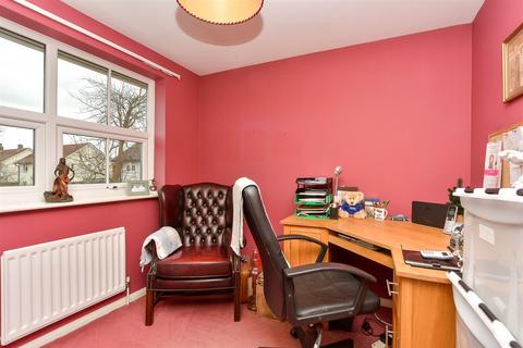 70 Academy Drive, Gillingham, ME7 3EJ