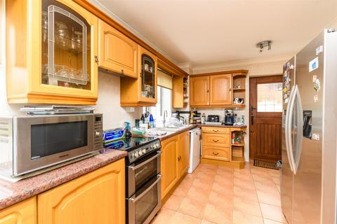 3 bedroom detached house for sale, Beechwood Drive, Culverstone, Meopham, Kent