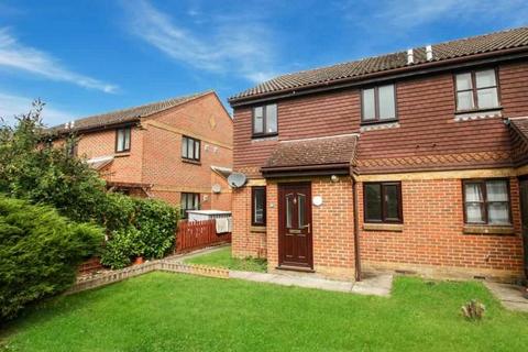 22 Dutch Barn Close, Stanwell, Staines-upon-thames, TW19 7NG