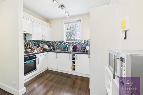 1 bedroom flat to rent, Beresford Road, Haringey, N8
