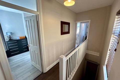 3 bedroom maisonette for sale, Westward Road, London