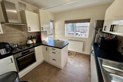 3 bedroom maisonette for sale, Westward Road, London