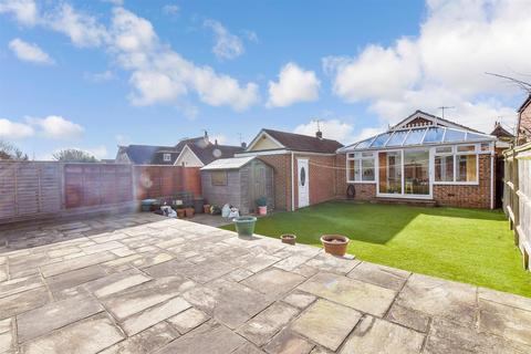 2 bedroom detached bungalow for sale, Summerhill Drive, Bognor Regis PO22