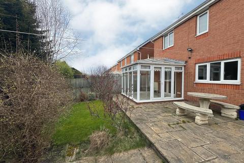 4 bedroom detached house to rent, Rempstone Drive, Hasland, Chesterfield