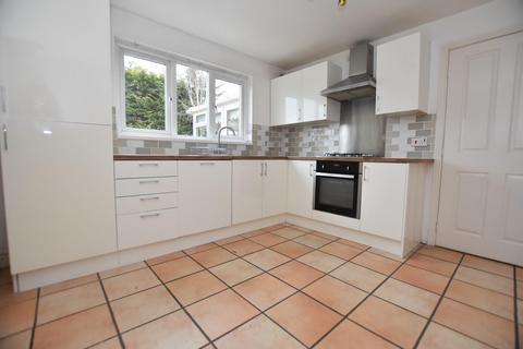 4 bedroom detached house to rent, Rempstone Drive, Hasland, Chesterfield