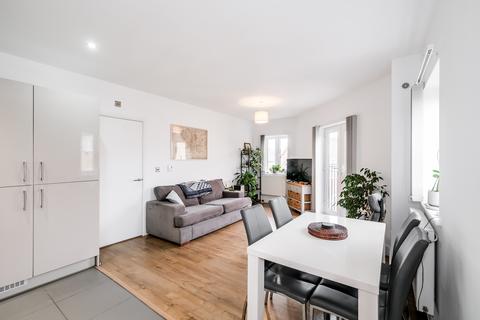 2 bedroom flat for sale, 1 Allerton Grove, Chigwell IG7