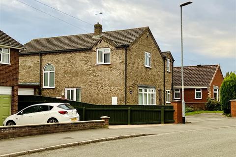 4 bedroom detached house for sale, Orchard Close, Louth LN11