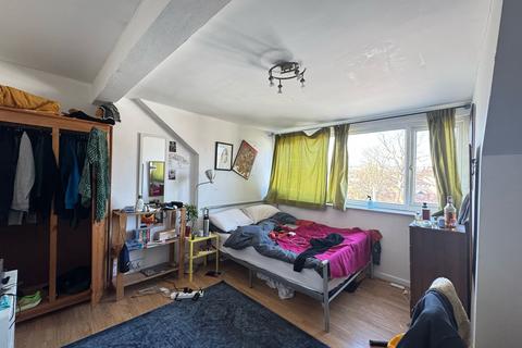 5 bedroom terraced house to rent, Leeds LS6