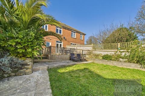 16 Ashbrook Road, St Leonards-on-sea, TN37 7EH