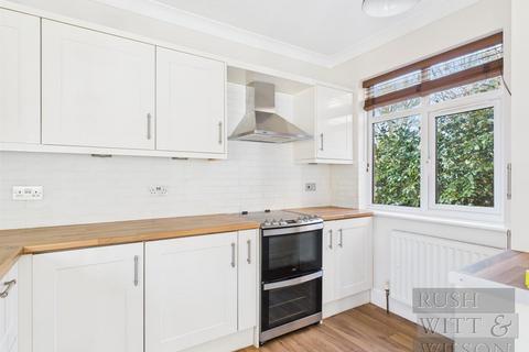 16 Ashbrook Road, St Leonards-on-sea, TN37 7EH