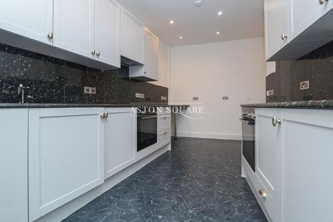 5 bedroom detached house to rent, Ambrose Avenue, London NW11