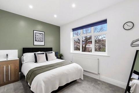 4 bedroom semi-detached house for sale, Chamberlayne Road, London, NW10