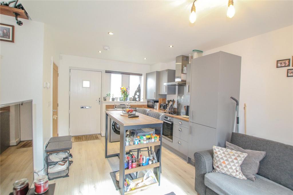 Kitchen & Lounge